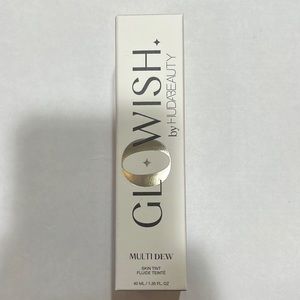 HUDA BEAUTY
GloWish Multidew Vegan Skin Tint Foundation
